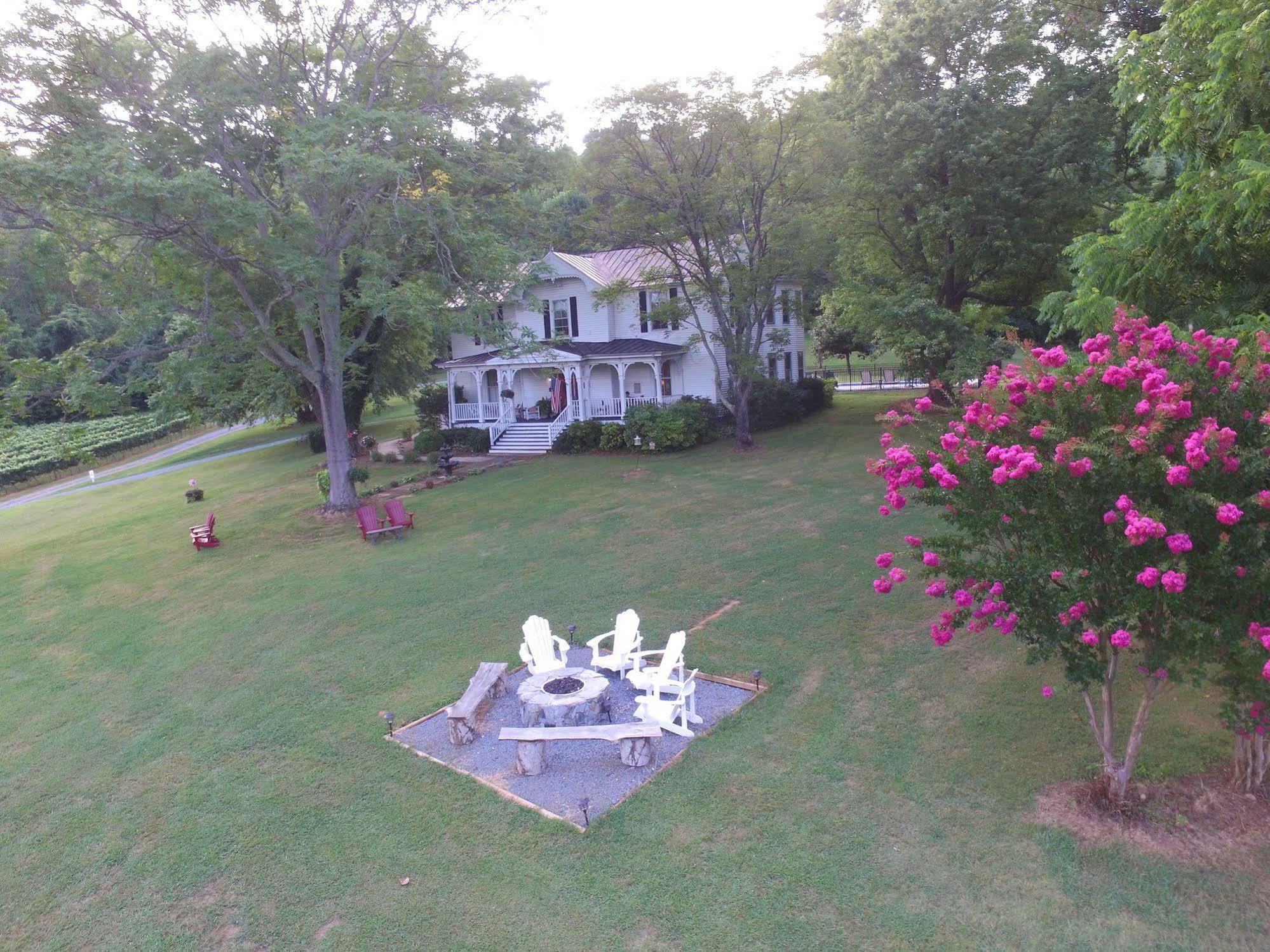 Orchard House B&B Lovingston Exterior photo